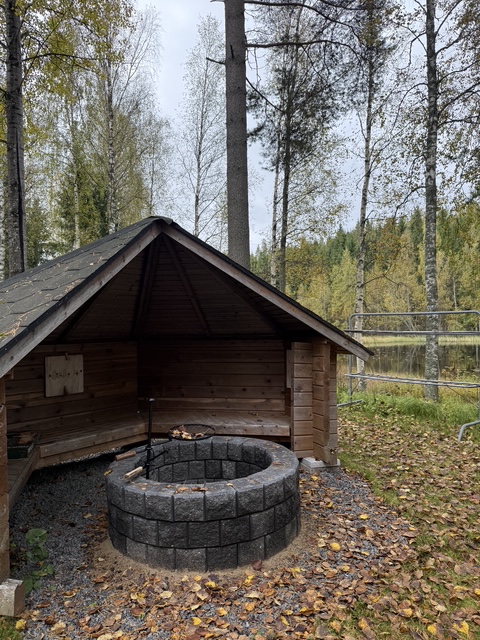 morva-rantamokki-grillikatos-nuotiopaikka